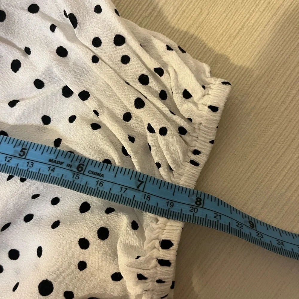 Loft Blouse - Women’s Small White - Black Dot Office